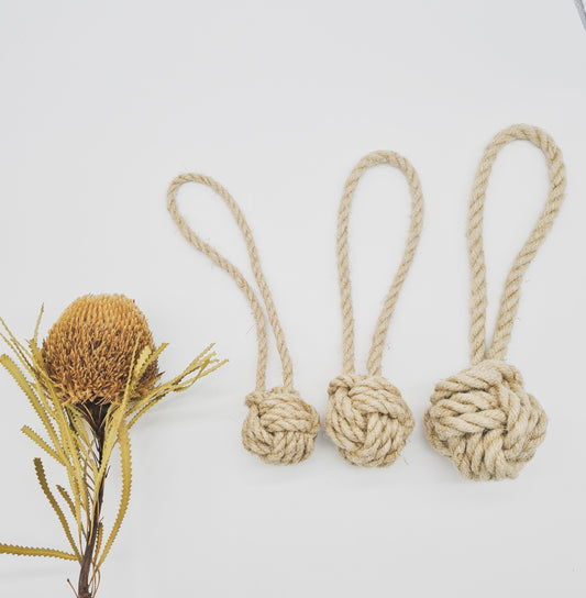 "The Baker" Hemp Ball + Loop Toy