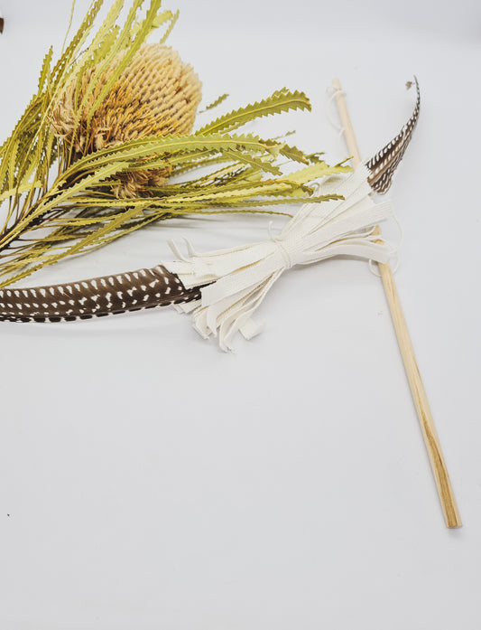 Wedge Tail Wand Cat Toy